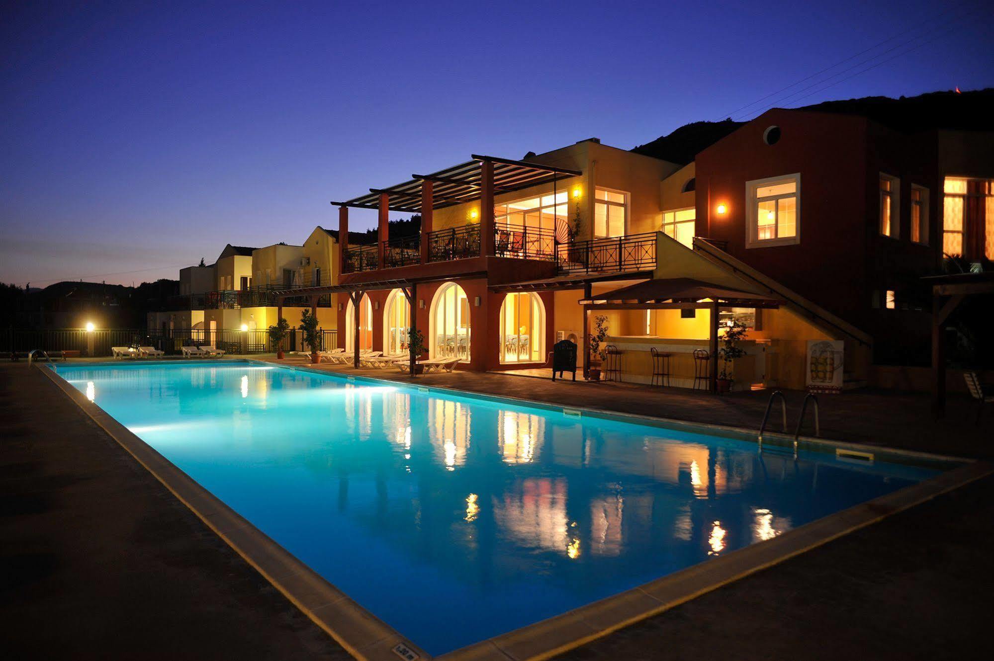 Saint Catherine Hotel Питагорио Екстериор снимка