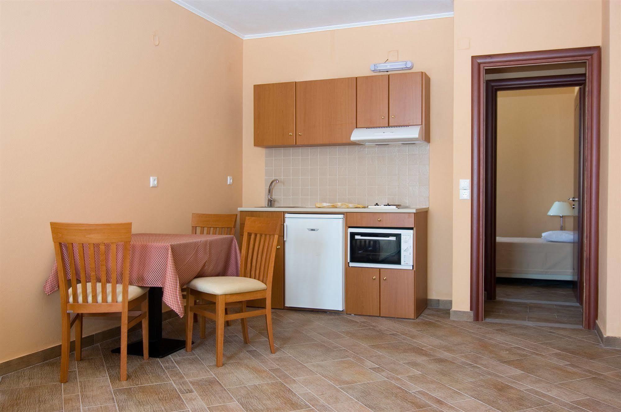 Saint Catherine Hotel Питагорио Екстериор снимка